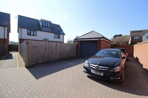 Garage/Parking- click for photo gallery